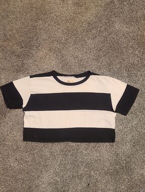 Hollister Black and White Wide-Stripe Cropped Tee